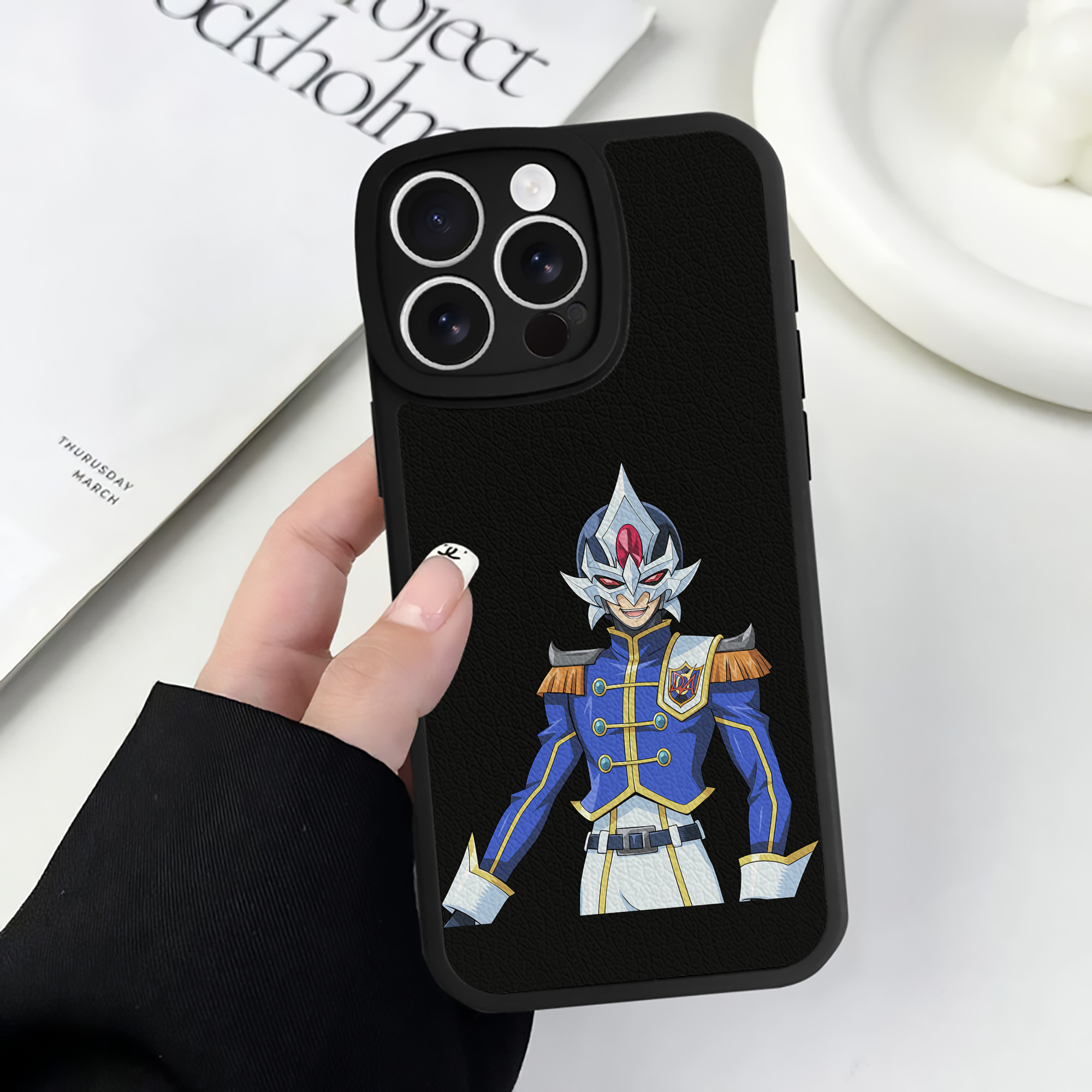 遊☆戯☆王 Yu-Gi-Oh! 【iPhone 16シリーズ対応】シリコンスマホケース（レザー調） 材質：シリコン